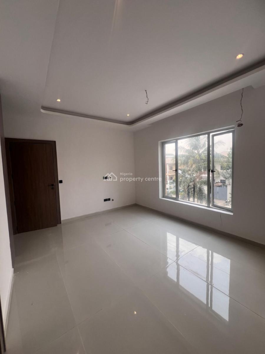 2 Bedroom Apartments Available, Lekki Phase 1, Lekki, Lagos, Flat / Apartment for Sale