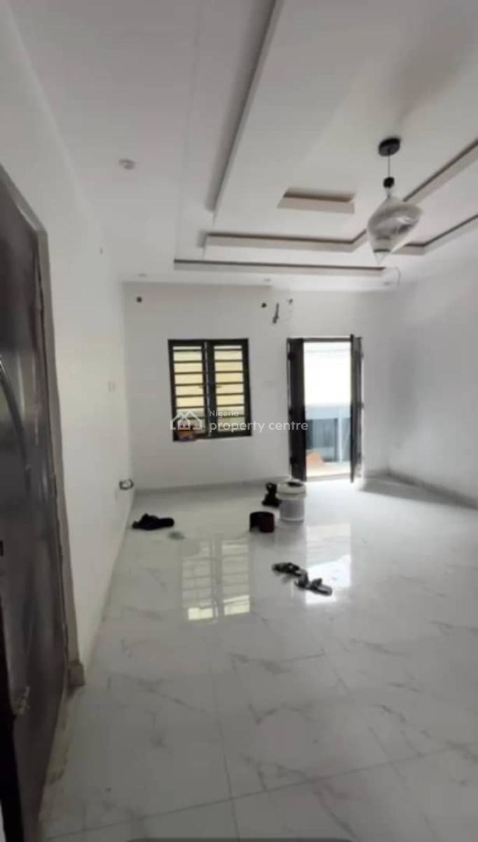 Lovely 2 Bedroom Flat, Aguda, Surulere, Lagos, Flat / Apartment for Rent