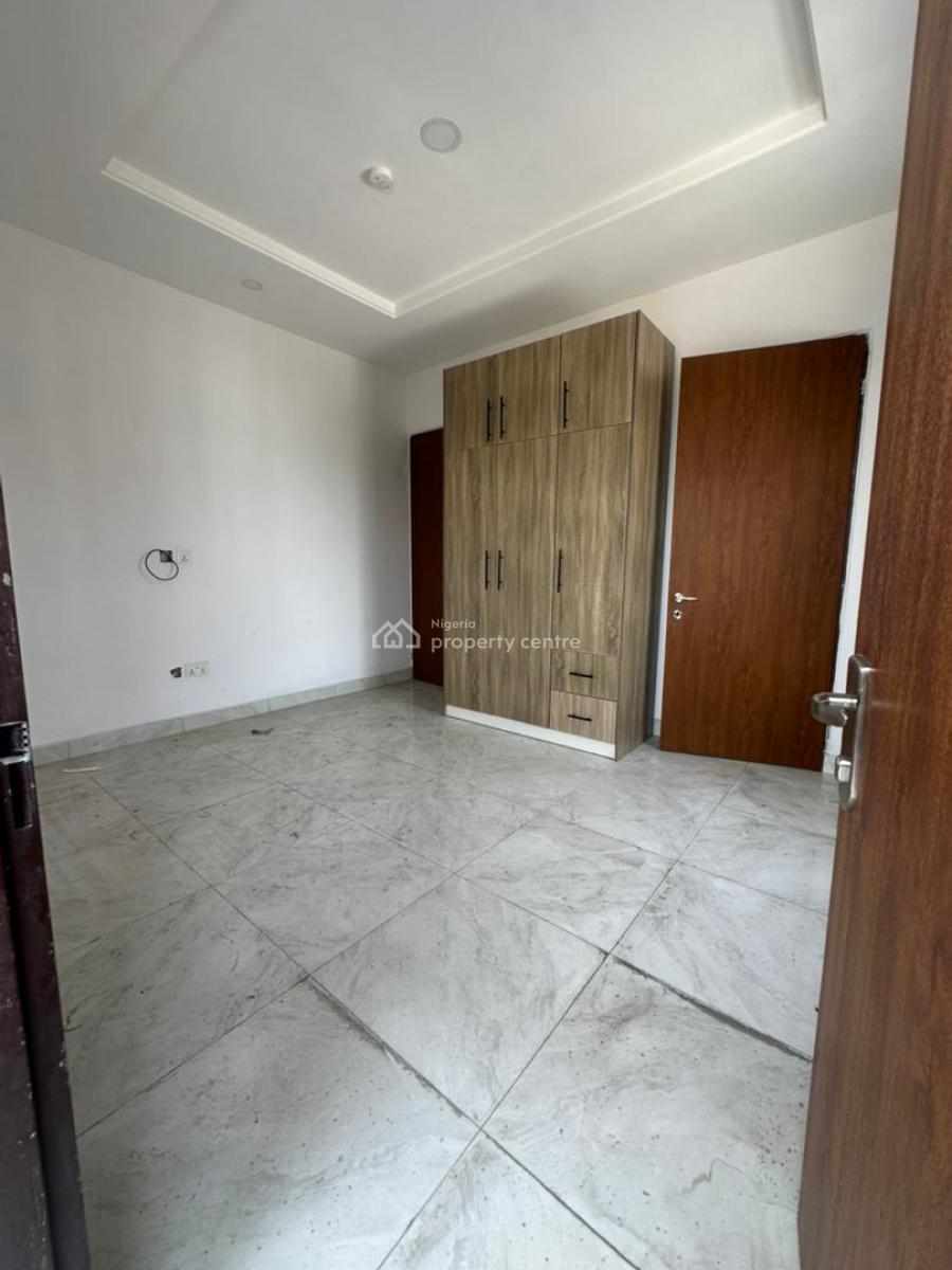 Eight (8) Units of Three (3) Bedroom Apartment with Bq, Lekki Phase 1, Lekki, Lagos, Flat / Apartment for Rent