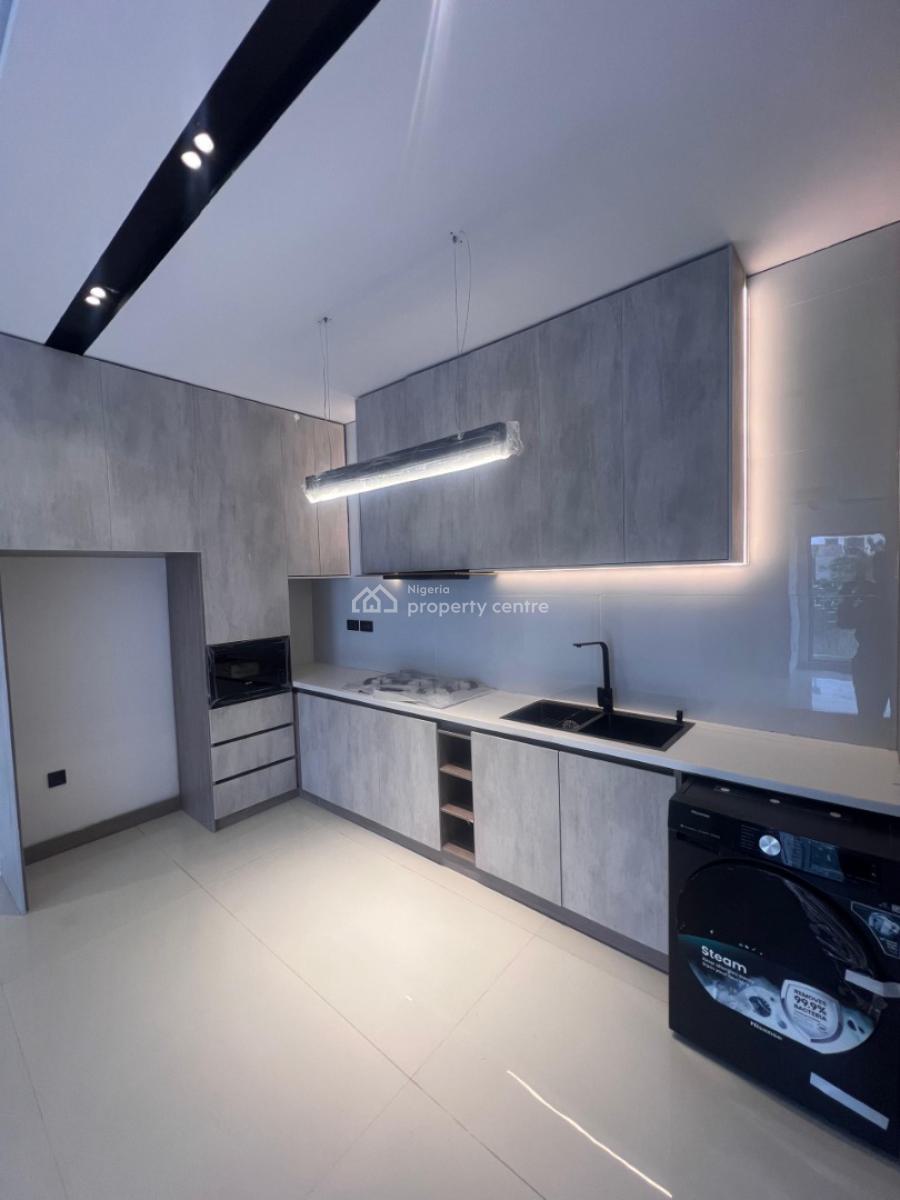 3 Bedroom Apartment, Lekki Phase 1, Lekki, Lagos, Flat / Apartment for Sale