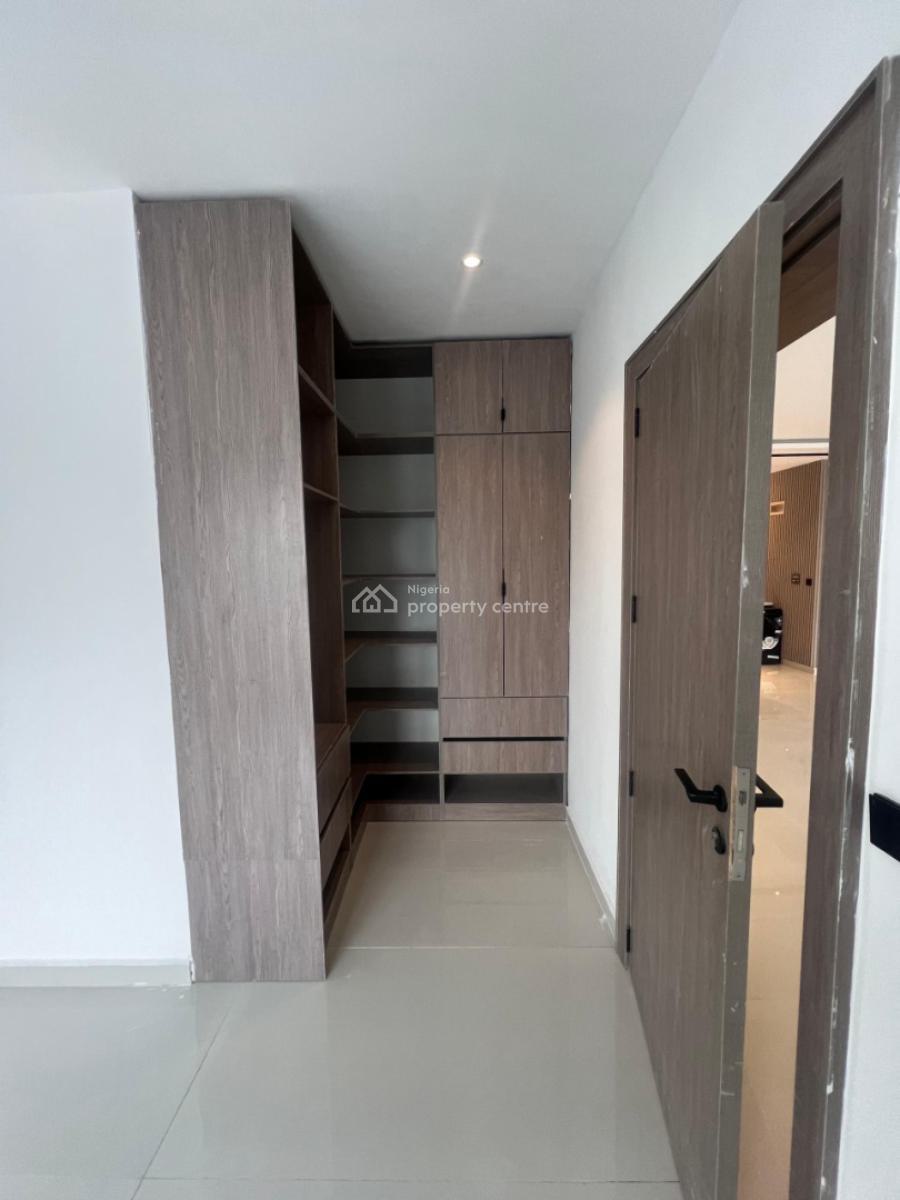 3 Bedroom Apartment, Lekki Phase 1, Lekki, Lagos, Flat / Apartment for Sale