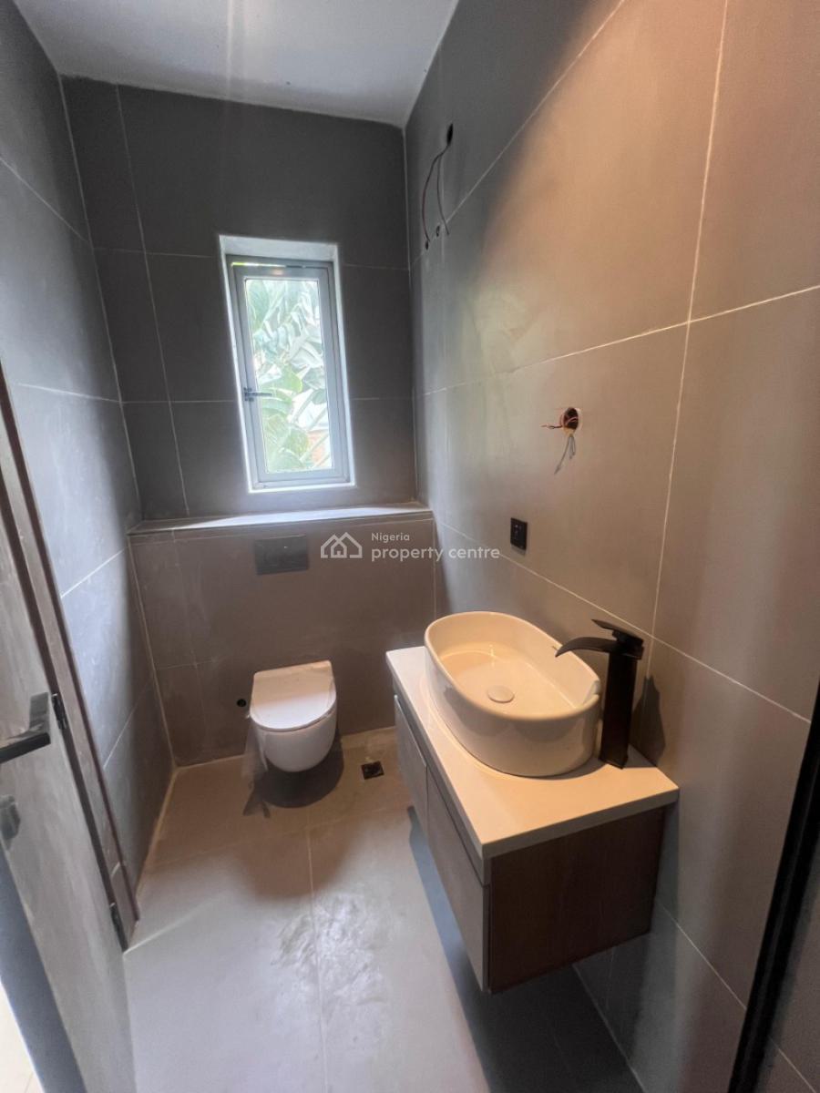 3 Bedroom Apartment, Lekki Phase 1, Lekki, Lagos, Flat / Apartment for Sale