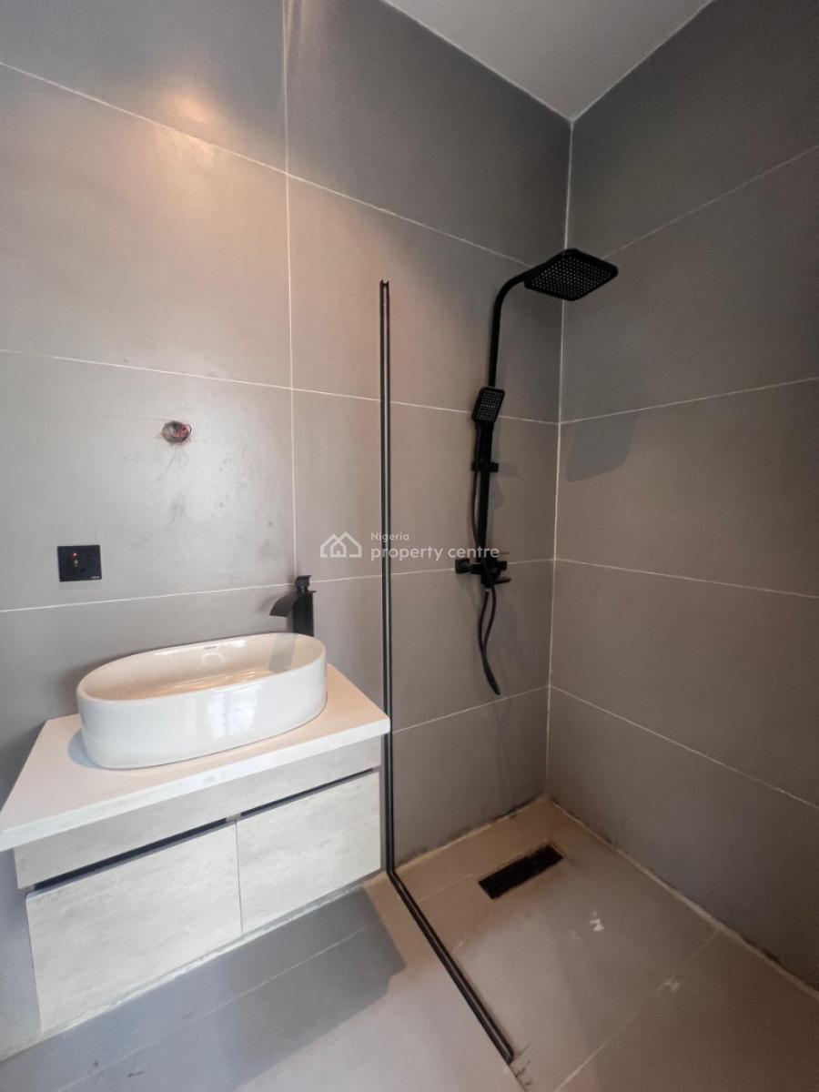 3 Bedroom Apartment, Lekki Phase 1, Lekki, Lagos, Flat / Apartment for Sale