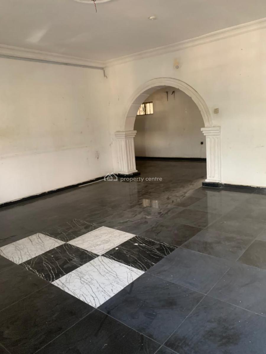 Neat 3 Bedroom Apartment, Ikota, Lekki, Lagos, Flat / Apartment for Rent