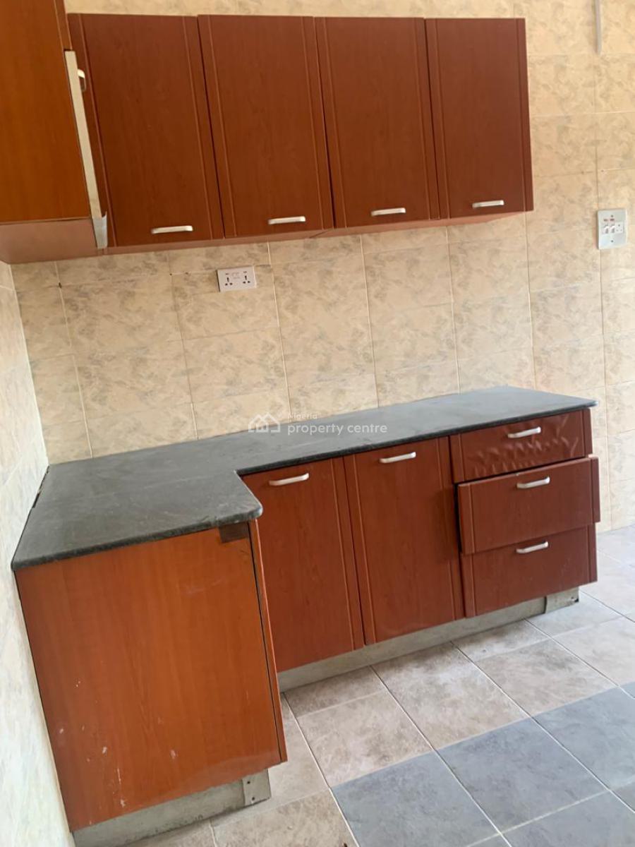 Neat 3 Bedroom Apartment, Ikota, Lekki, Lagos, Flat / Apartment for Rent