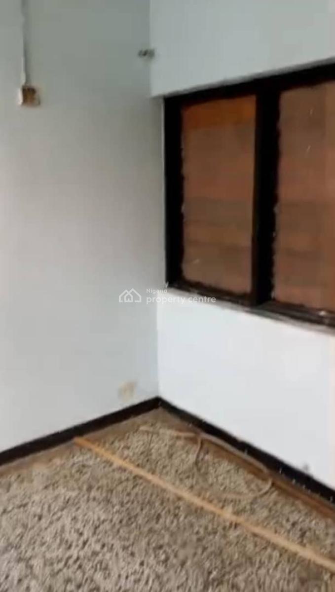 Lovely 3 Bedroom Flat, on Bode Thomas Road, Surulere, Lagos, Flat / Apartment for Rent