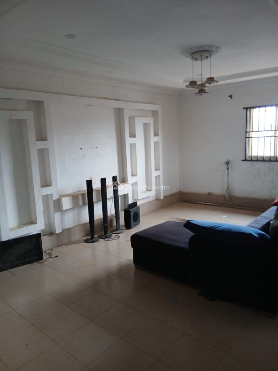 Three Bedrooms Bungalow with Two Shops, Golden Estate, Oremeji Street, Agura-gberigbe Rd, Ikorodu, Lagos, Detached Bungalow for Sale