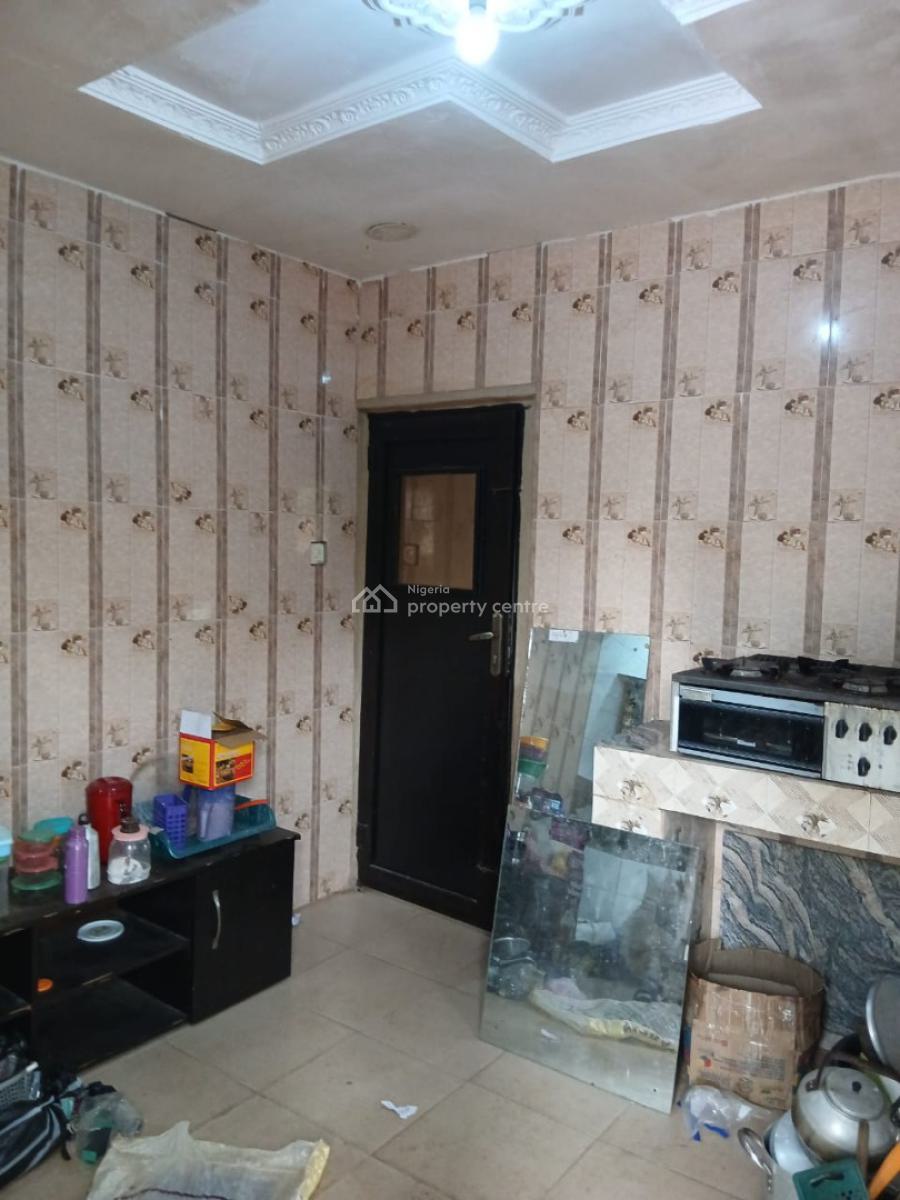 Three Bedrooms Bungalow with Two Shops, Golden Estate, Oremeji Street, Agura-gberigbe Rd, Ikorodu, Lagos, Detached Bungalow for Sale