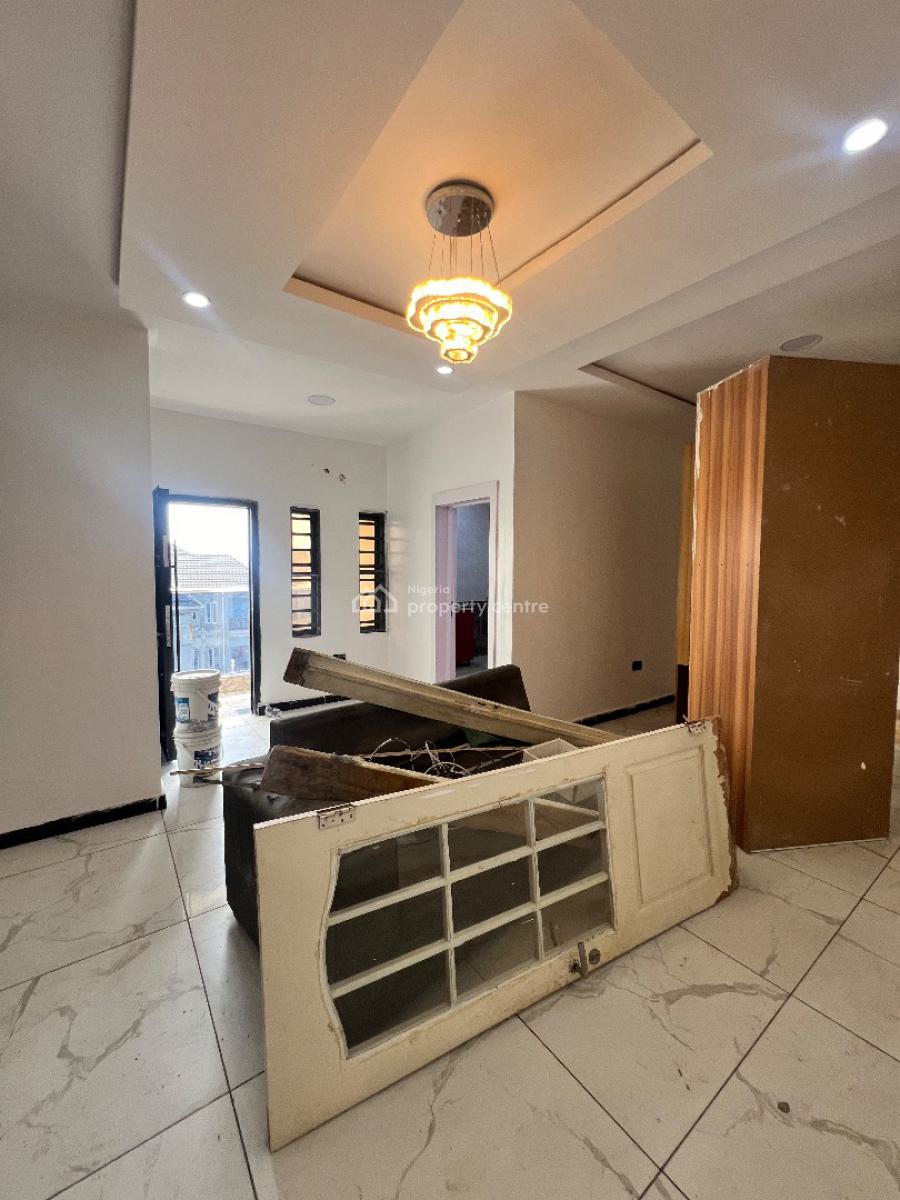 a Standard 2bedroom Flat, Pepperoni Abraham Adesunya, Lekki Phase 2, Lekki, Lagos, Flat / Apartment for Rent