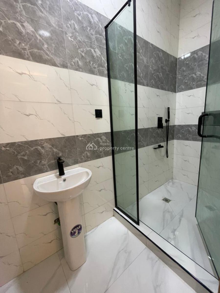 5 Bedroom Fully Detached Duplex with Bq, Lekki, Lagos, Detached Duplex for Sale