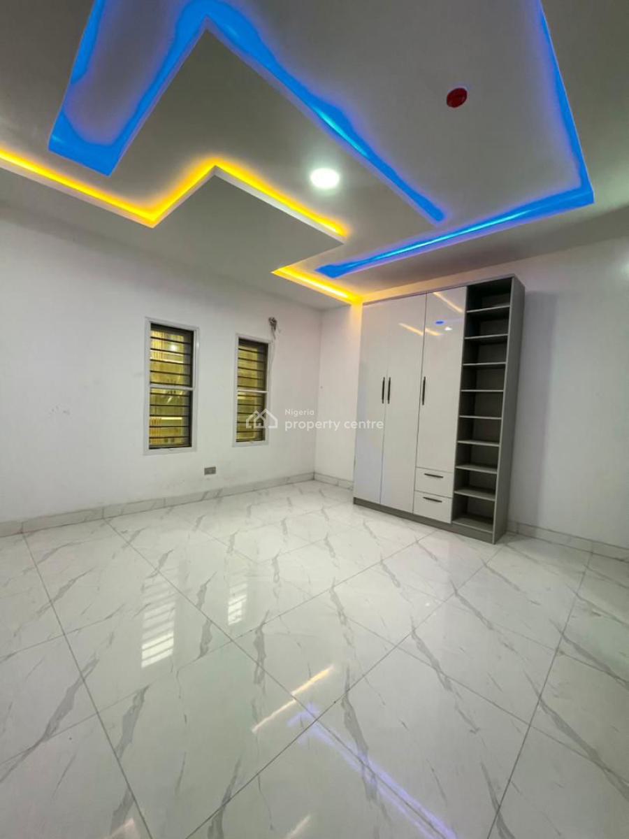 Executive 2 Bedroom Apartment Available, Lekki Phase 1, Lekki, Lagos, Flat / Apartment for Rent