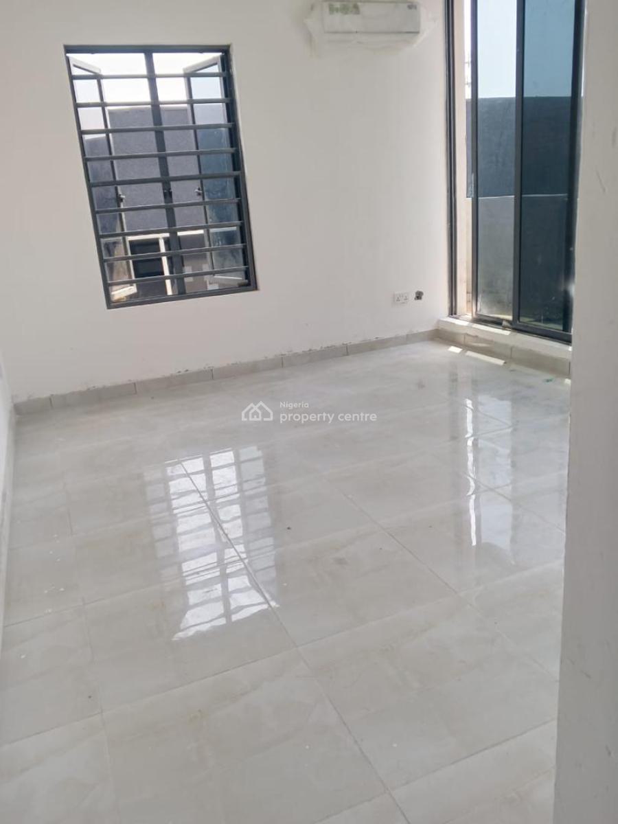3 Bedroom Apartment, Lekki Phase 1, Lekki, Lagos, Flat / Apartment for Sale