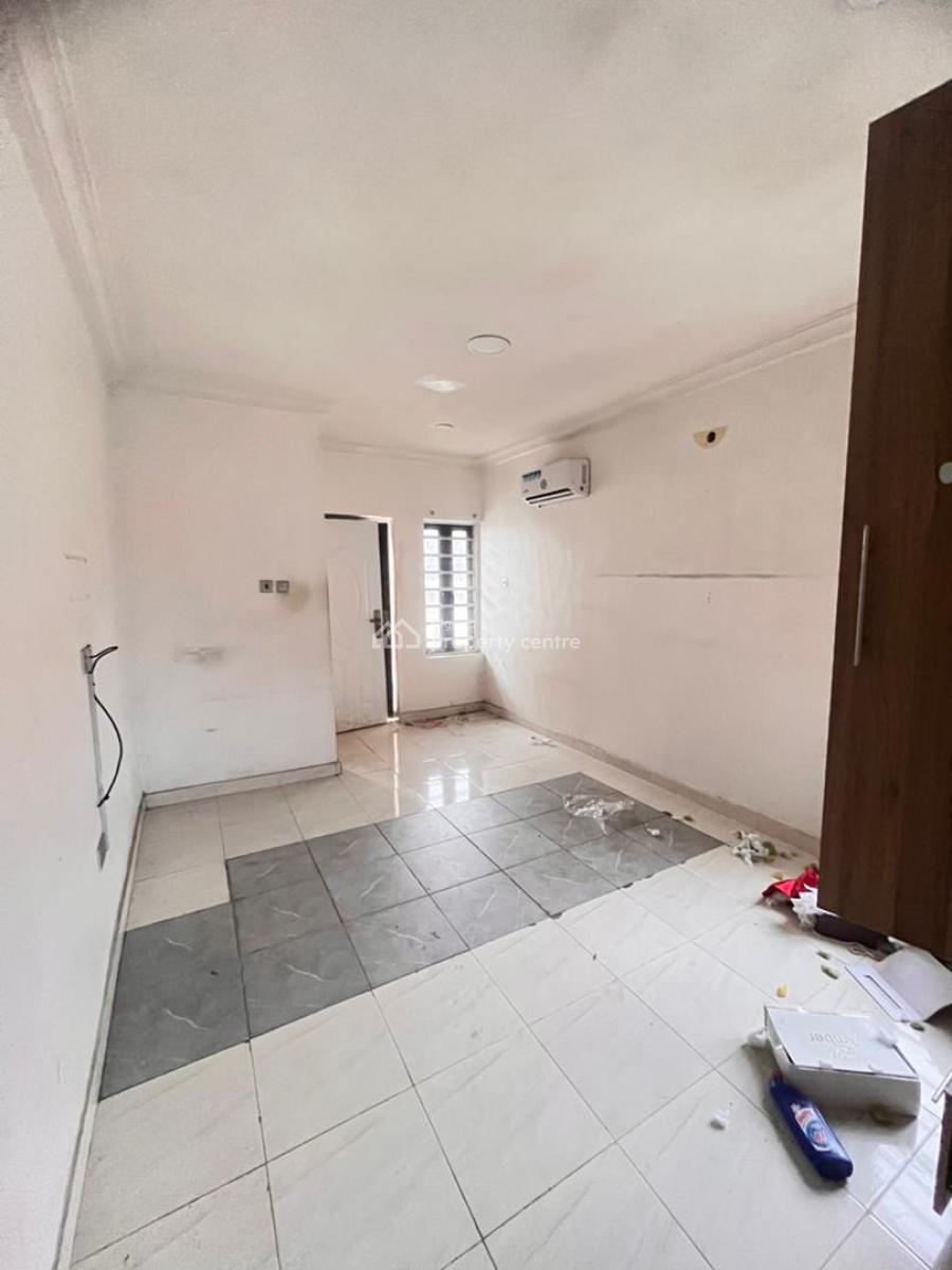 Fully Service 2 Bedroom Apartment with Pool, Gym & (3) Acs, Ikota Villa, Lekki, Lagos, Flat / Apartment for Rent