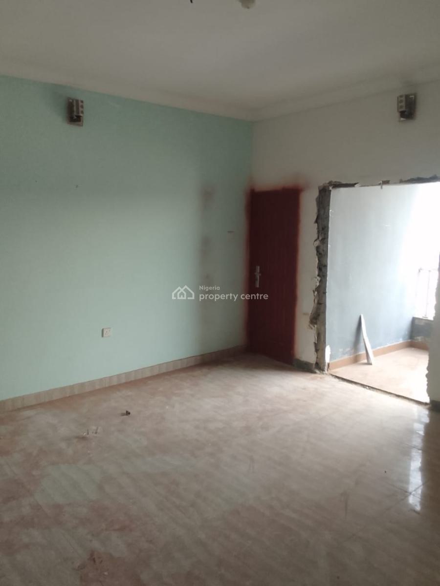 Nice and Standard 3bedroom Flat, Serene and Secure Estate New Road Before Chevron Traffic Light Lekki, Lekki Expressway, Lekki, Lagos, Flat / Apartment for Rent