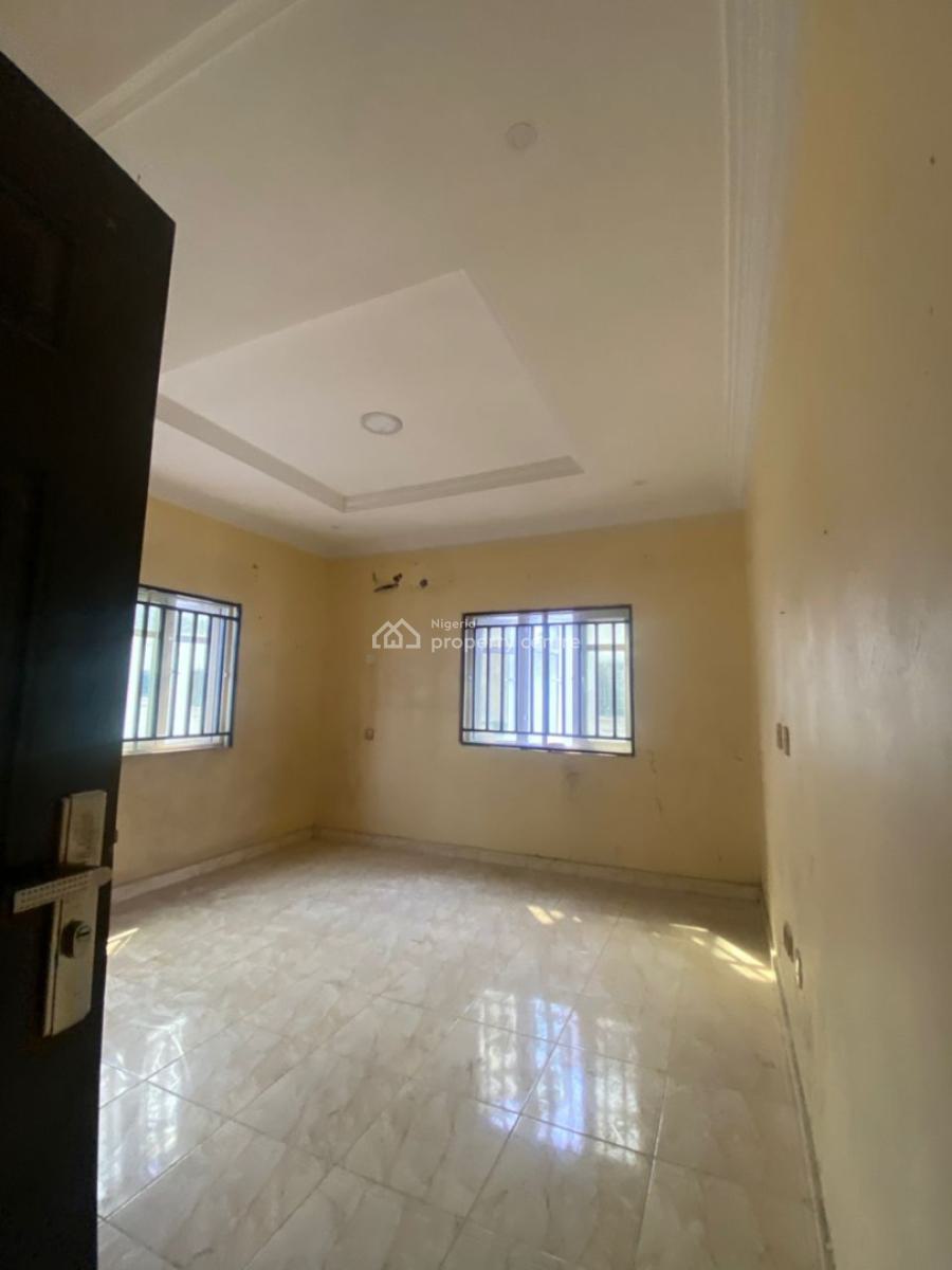 Spacious 3 Bedroom Apartment in an Estate, Therra Annex, Sangotedo, Ajah, Lagos, Flat / Apartment for Rent