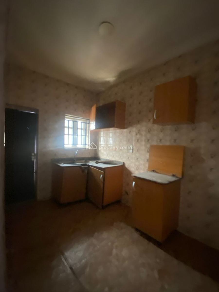Spacious 3 Bedroom Flat in an Estate, Sangotedo, Sangotedo, Ajah, Lagos, Flat / Apartment for Rent