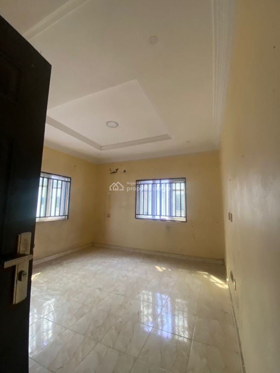 Spacious 3 Bedroom Apartment in an Estate, Sangotedo, Ajah, Lagos, Flat / Apartment for Rent