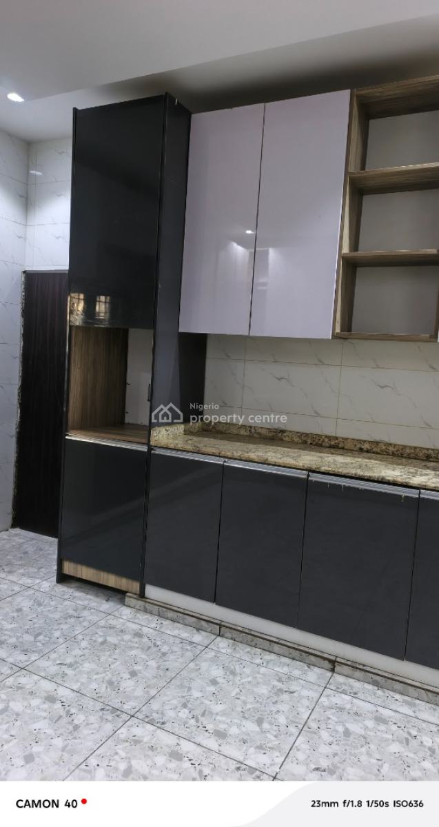 Spacious 4 Bedroom Duplex with 2 Rooms Bq, Idu Industrial, Abuja, Semi-detached Duplex for Rent