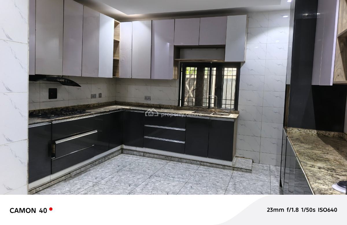 Spacious 4 Bedroom Duplex with 2 Rooms Bq, Idu Industrial, Abuja, Semi-detached Duplex for Rent