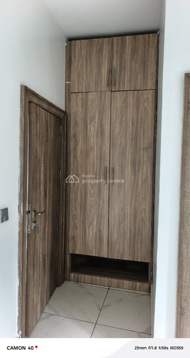 Spacious 4 Bedroom Duplex with 2 Rooms Bq, Idu Industrial, Abuja, Semi-detached Duplex for Rent