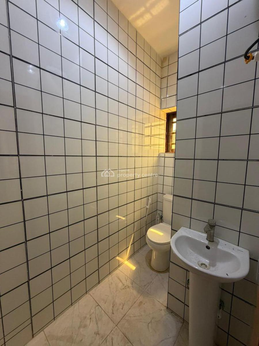 2 Bedroom Flat, Alimosho, Lagos, Flat / Apartment for Sale