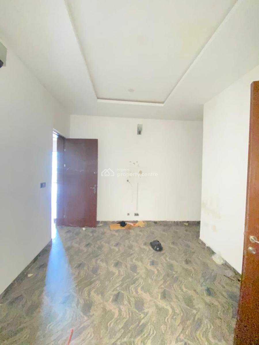 Spacious 2 Bedroom Apartment, Lekki, Lagos, Flat / Apartment for Rent