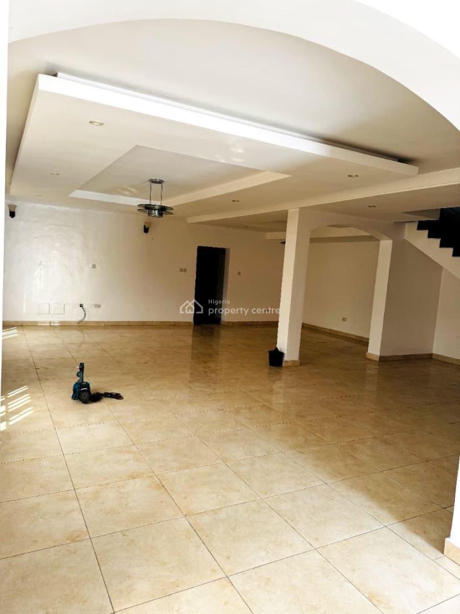 Massive 6 Bedroom Semi-detached Duplex with 2-room Bq, New Road, Alpha Beach, Lekki, Lagos, Semi-detached Duplex for Rent