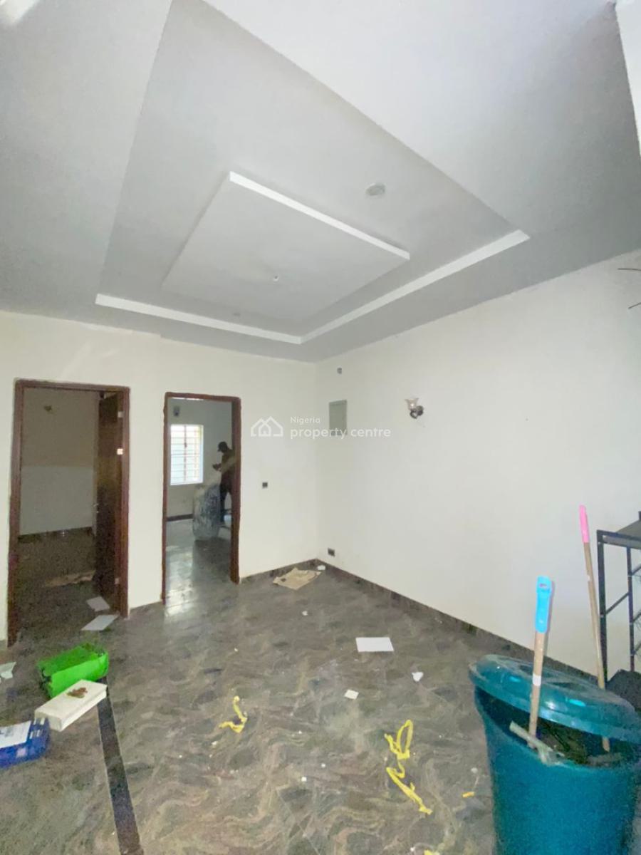 Spacious 2 Bedroom Apartment, Chevron, Lekki, Lagos, Flat / Apartment for Rent