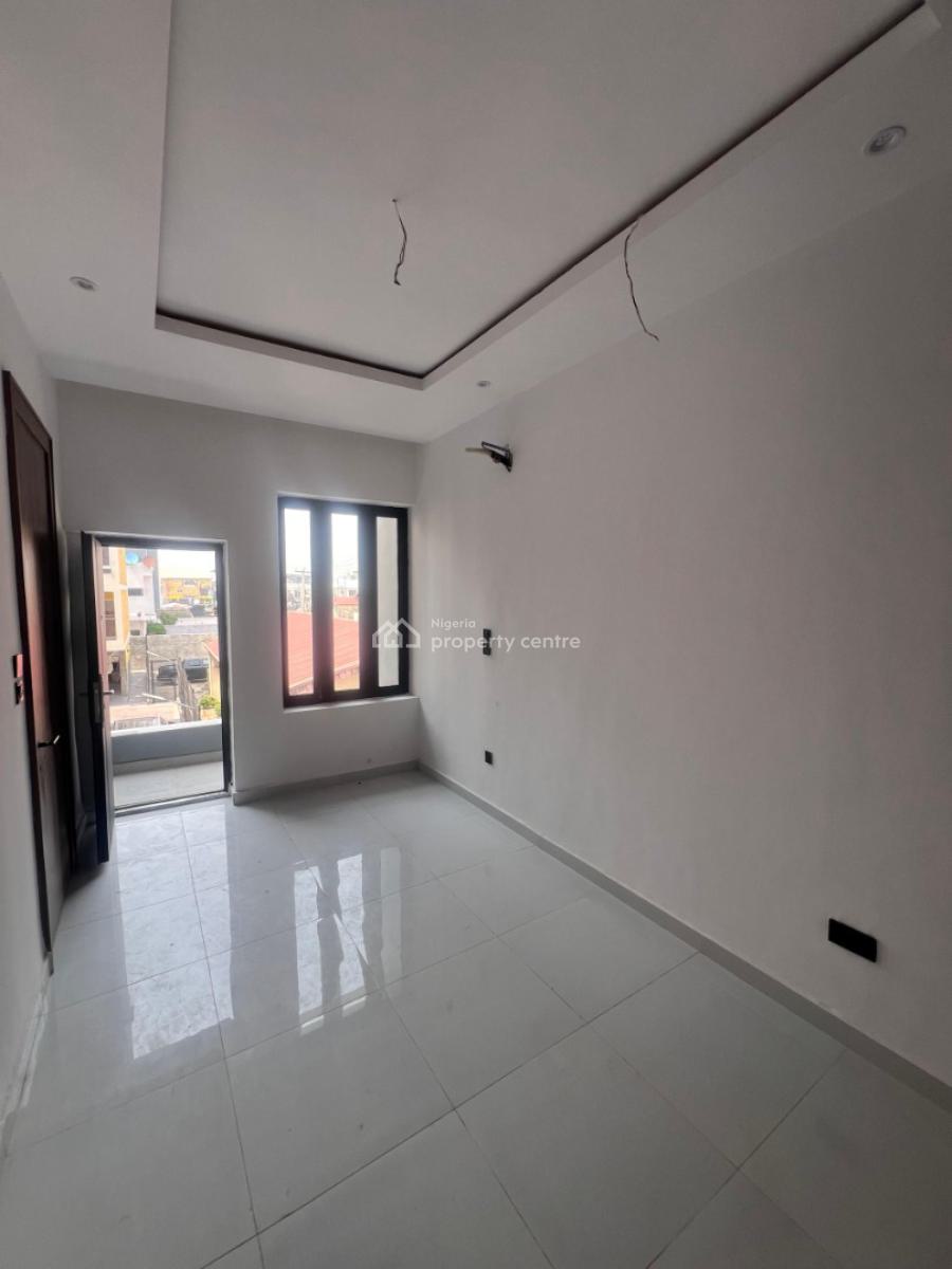 2 Bedroom Apartments, Off Freedom Way, Lekki, Lagos, Flat / Apartment for Sale