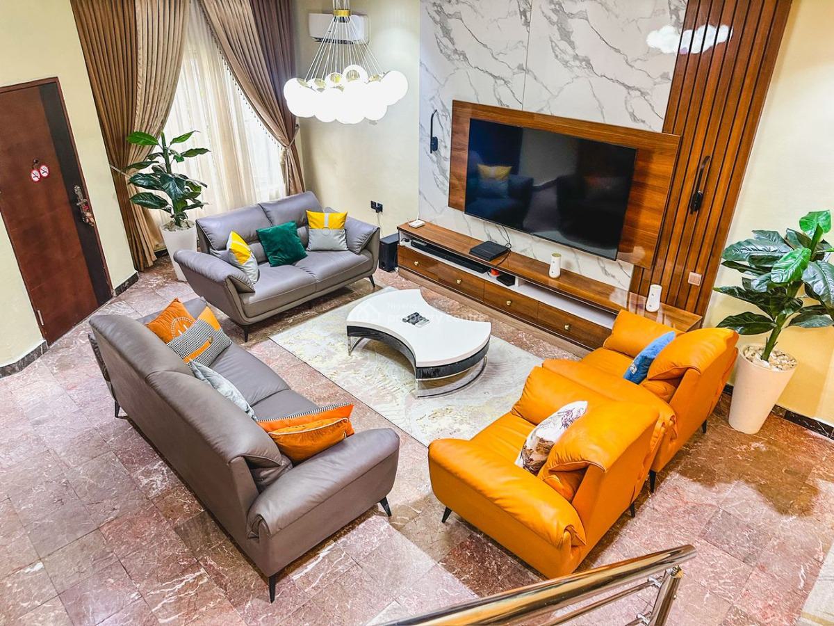 Nicely Furnished 3 Bedroom Apartment, Lekki Phase 1, Lekki, Lagos, Flat / Apartment Short Let