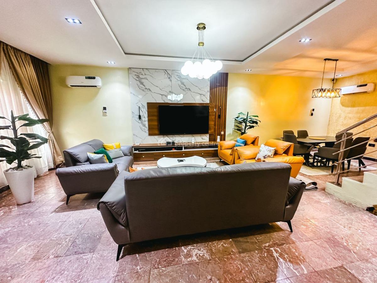 Nicely Furnished 3 Bedroom Apartment, Lekki Phase 1, Lekki, Lagos, Flat / Apartment Short Let