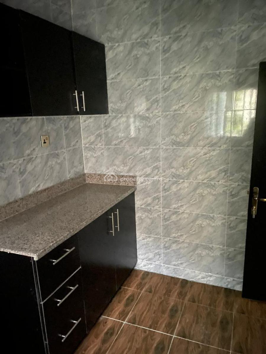 3-bedroom Flat (first Floor), Agungi, Lekki, Lagos, Flat / Apartment for Rent