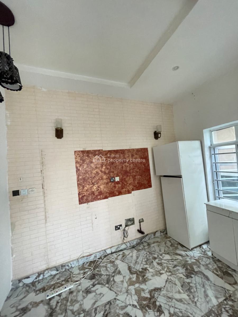 Life Luxury Studio Apartment with Kitchen, Ikota Villa Estate, Ikota, Lekki, Lagos, Self Contain (single Rooms) for Rent