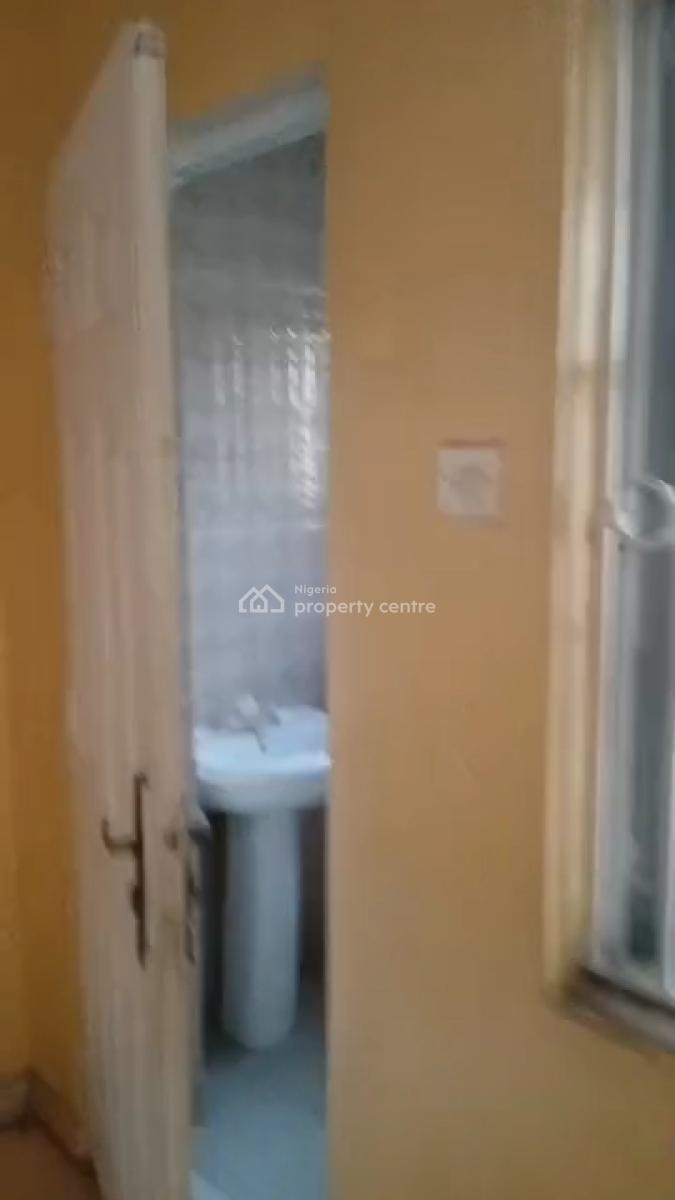 3 Bedroom Flat, Beside Omole Phase 2, Omole Phase 2, Ikeja, Lagos, Flat / Apartment for Rent