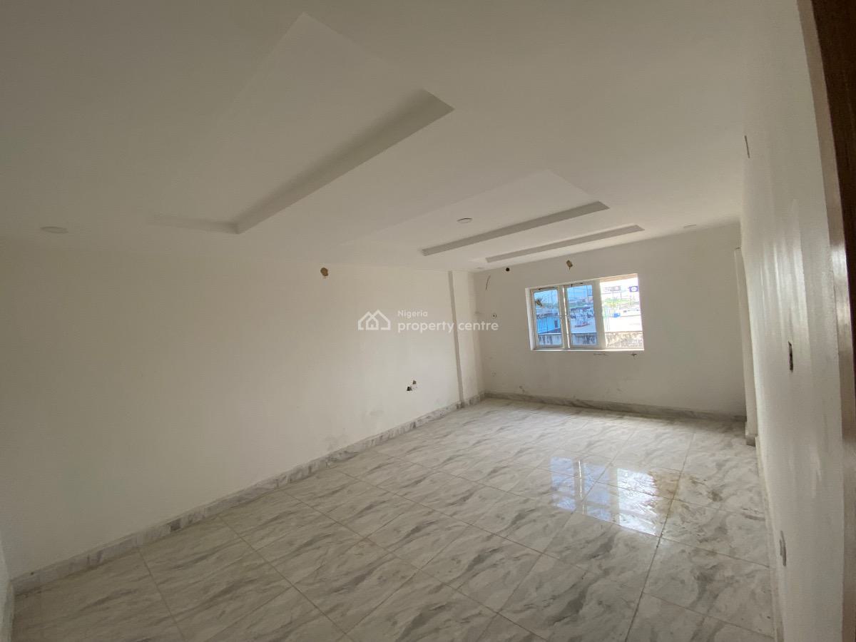 700sqm Open Plan Office Space on a Major Road, Oshodi Express Way, Ikeja, Lagos, Office Space for Rent