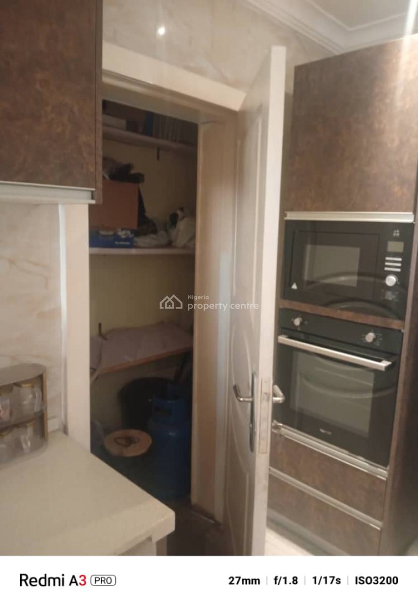 3 Bedroom Flat All En Suite with a Room Bq, Gra Phase 1, Magodo, Lagos, Flat / Apartment for Sale