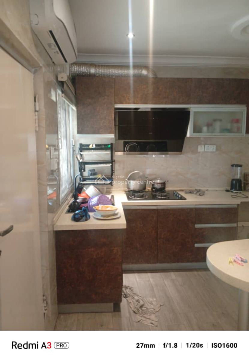 3 Bedroom Flat All En Suite with a Room Bq, Gra Phase 1, Magodo, Lagos, Flat / Apartment for Sale