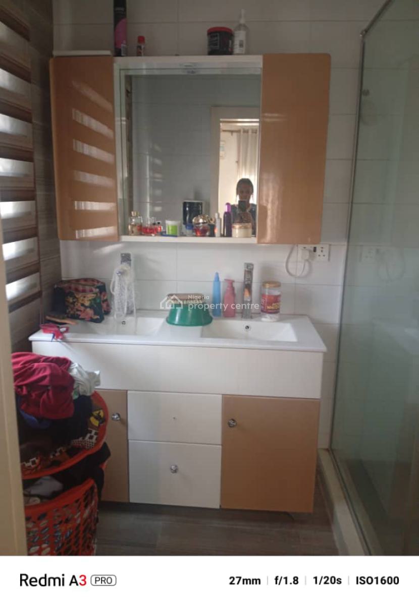 3 Bedroom Flat All En Suite with a Room Bq, Gra Phase 1, Magodo, Lagos, Flat / Apartment for Sale