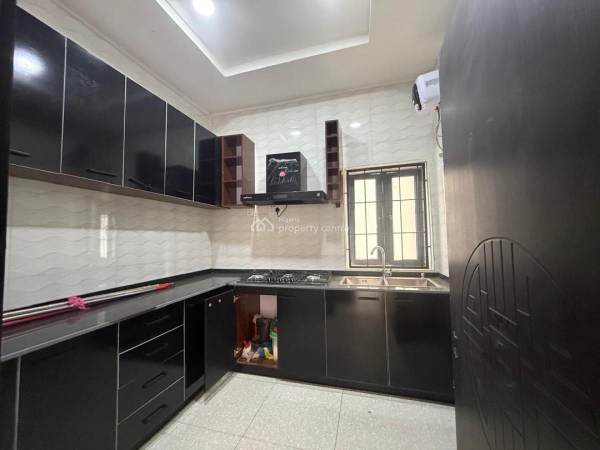 2 Bedroom Apartment, Katampe (main), Katampe, Abuja, Block of Flats for Sale