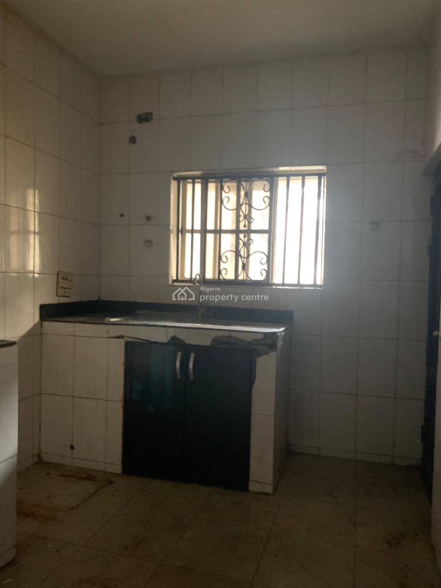 Well Maintained 2bedroom Flat, Off Freedom Way, Ikate, Ikate Elegushi, Lekki, Lagos, Flat / Apartment for Rent