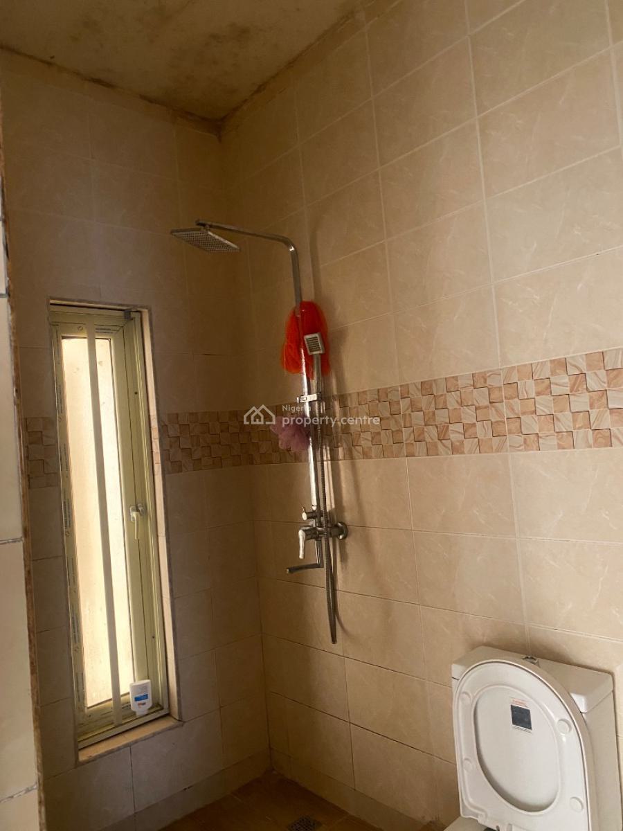 Spacious and Comfortable 2 Bedroom Flat Available, Ikate Elegushi, Lekki, Lagos, Flat / Apartment for Rent