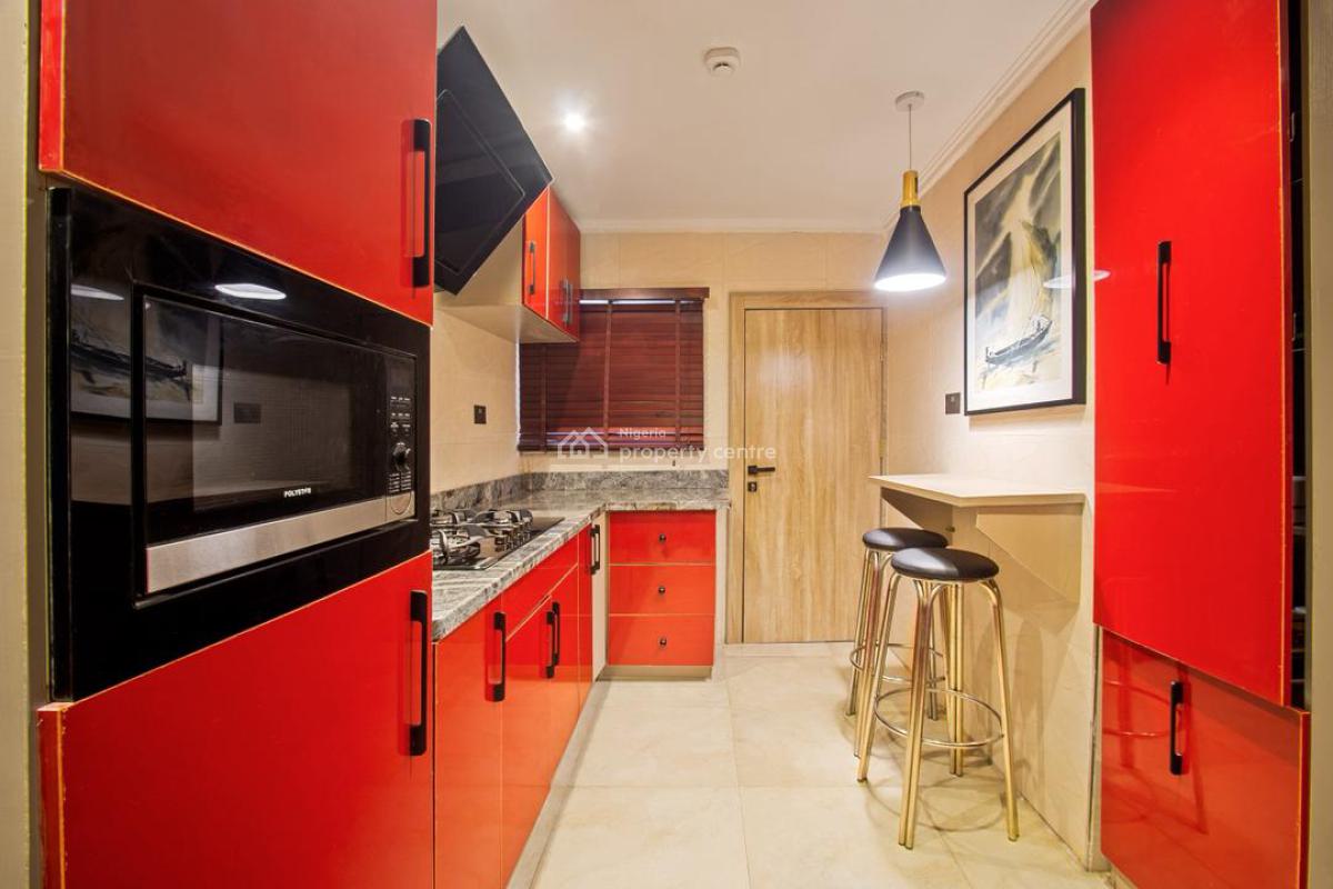 Stunning 3-bedroom Apartment with Mini Bar, Old Ikoyi, Ikoyi, Lagos, Flat / Apartment Short Let