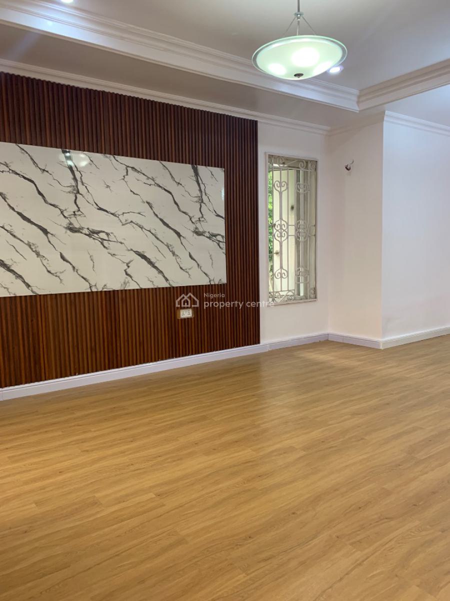 Newly Renovated Fully Service 2 Bedroom Flat, Off Admiralty Way, Lekki Phase 1, Lekki Phase 1, Lekki, Lagos, Flat / Apartment for Rent