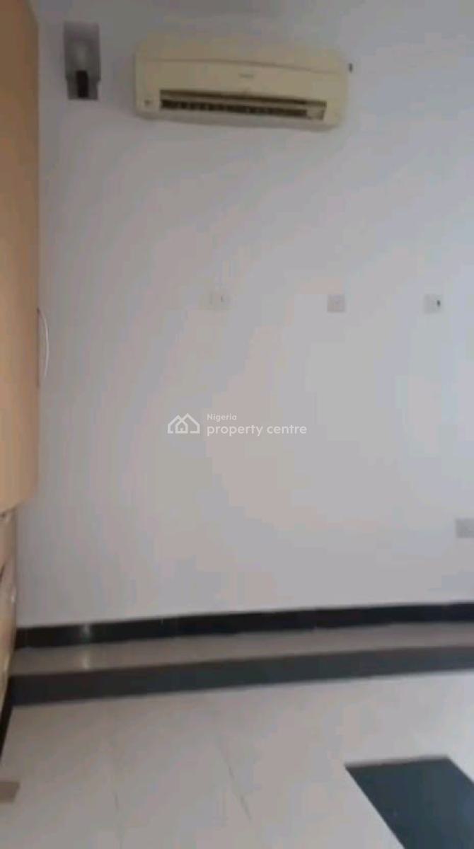 Luxury Mini Flat + Extra Room Off Bourdillion Road ,ikoyi, Bourdillion Road ,ikoyi ,lagos ,nigeria, Ikoyi, Lagos, Mini Flat (room and Parlour) for Rent