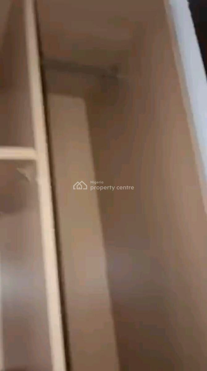 Luxury Mini Flat + Extra Room Off Bourdillion Road ,ikoyi, Bourdillion Road ,ikoyi ,lagos ,nigeria, Ikoyi, Lagos, Mini Flat (room and Parlour) for Rent