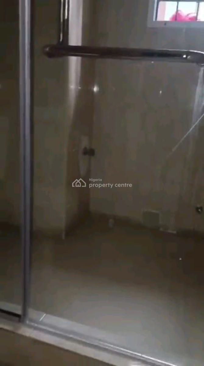 Luxury Mini Flat + Extra Room Off Bourdillion Road ,ikoyi, Bourdillion Road ,ikoyi ,lagos ,nigeria, Ikoyi, Lagos, Mini Flat (room and Parlour) for Rent