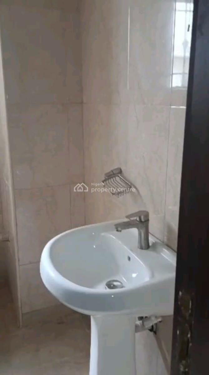 Luxury Mini Flat + Extra Room Off Bourdillion Road ,ikoyi, Bourdillion Road ,ikoyi ,lagos ,nigeria, Ikoyi, Lagos, Mini Flat (room and Parlour) for Rent