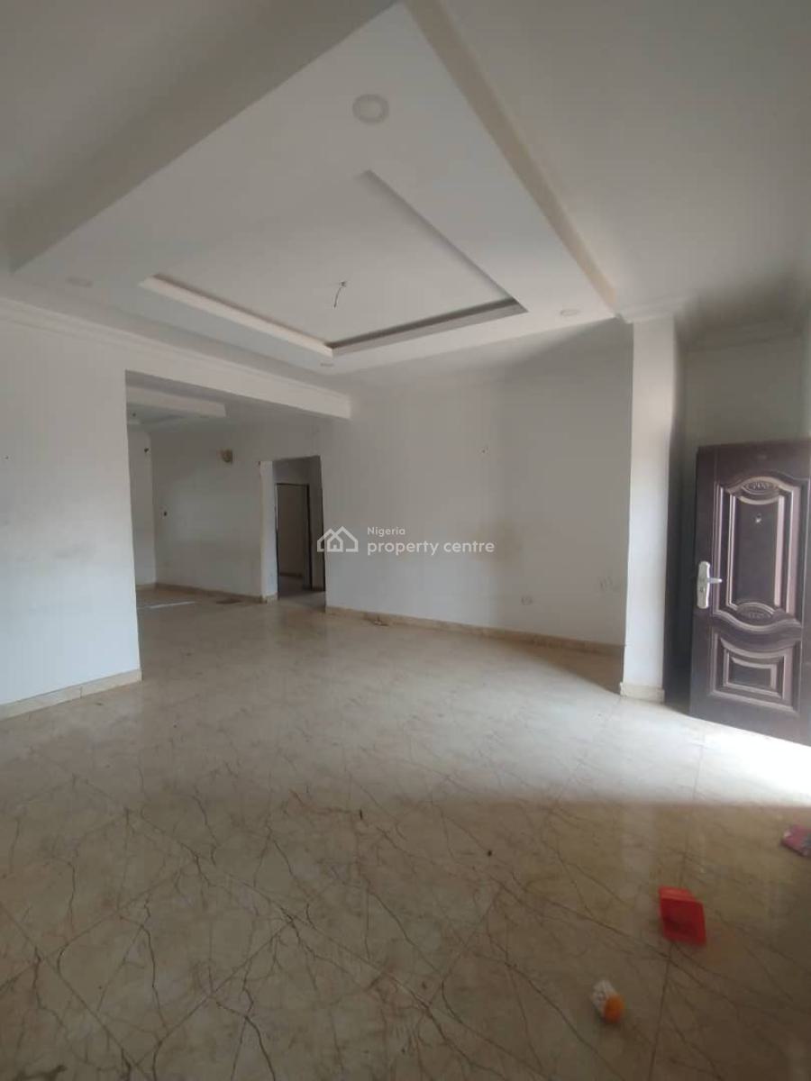 Massive 3 Bedroom on The Ground Floor a Few Seconds Off Tarred Road, Katampe, Abuja, Flat / Apartment for Rent