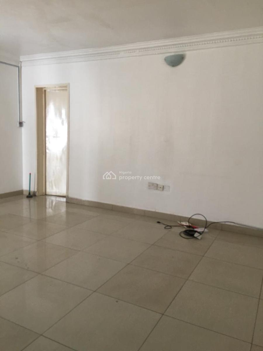 Service Mini Flat, Off Palace Road, Oniru, Victoria Island (vi), Lagos, Mini Flat (room and Parlour) for Rent