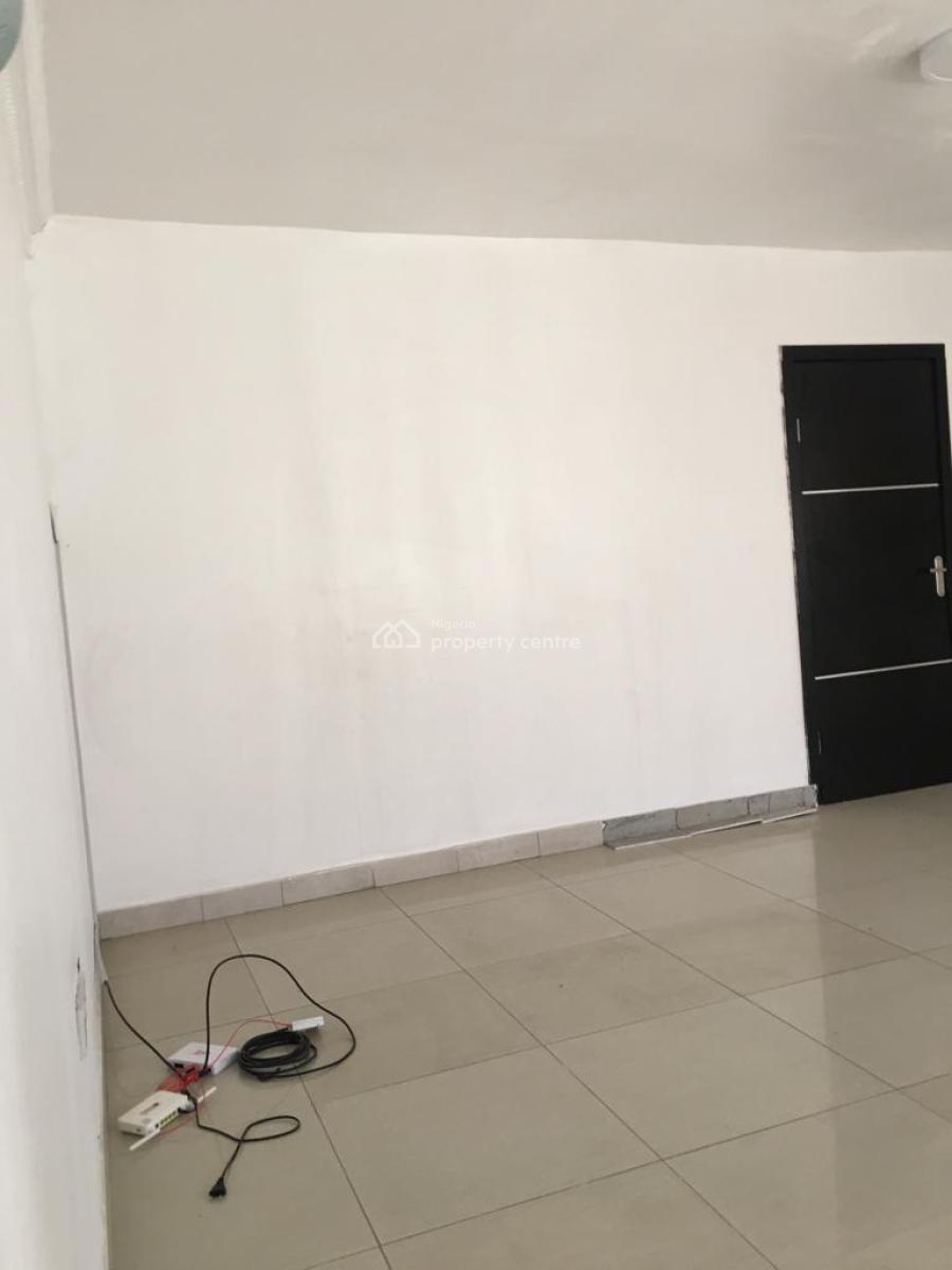 Service Mini Flat, Off Palace Road, Oniru, Victoria Island (vi), Lagos, Mini Flat (room and Parlour) for Rent